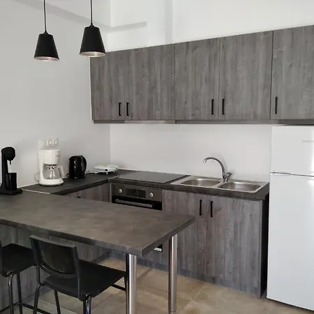 Dimarakis Collection - Armonia Apartment - Ermioni Apartment *